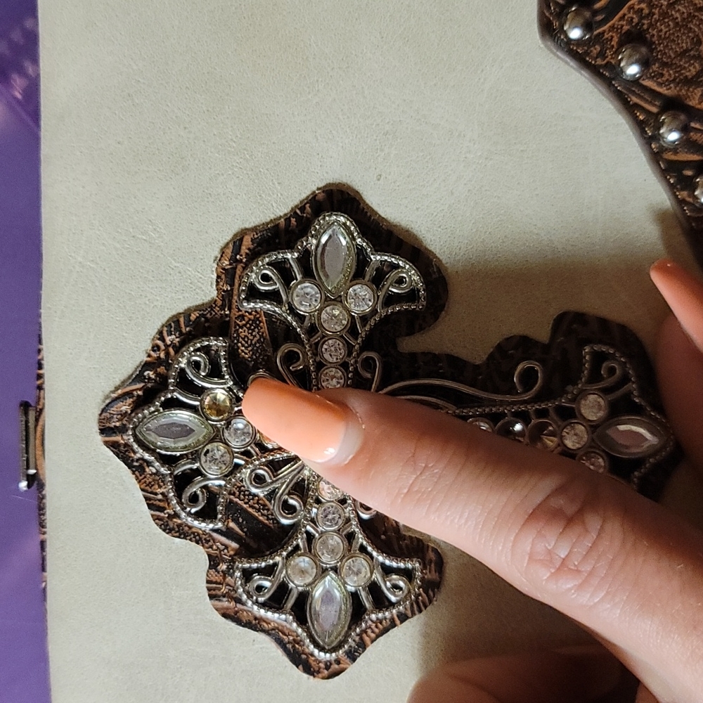 Wallet - Picture 4 of 4